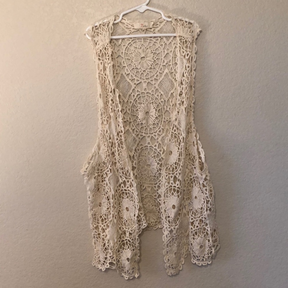 Nabee Crochet Vest